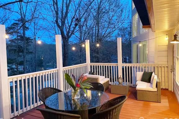 Laurel Cove Chalet